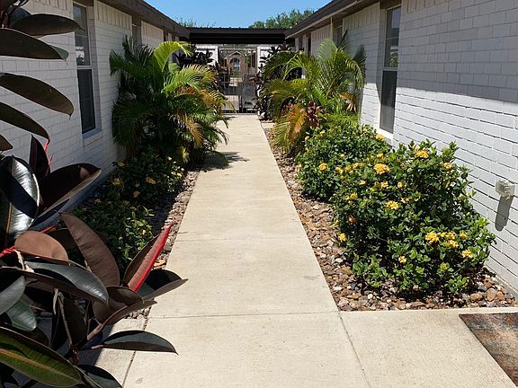 2nd image of 2021 Bahamas Dr