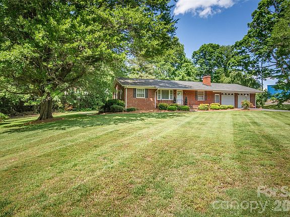 2nd image of 262 Beulah Rd
