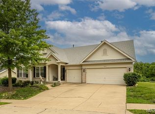 3016 Kingsridge Manor Dr, Saint Louis, MO 63129