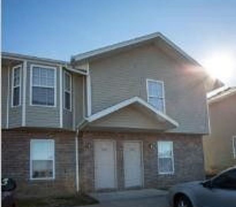 1st image of 5550-5596 N White St #8507A0959