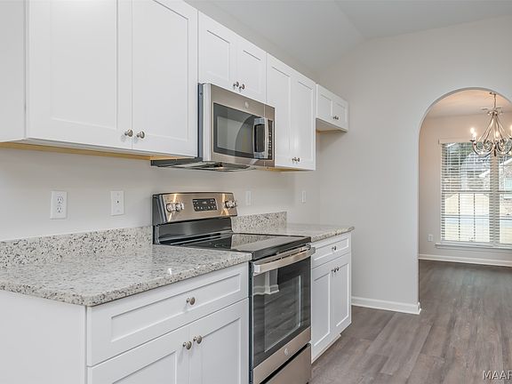 7th image of this home