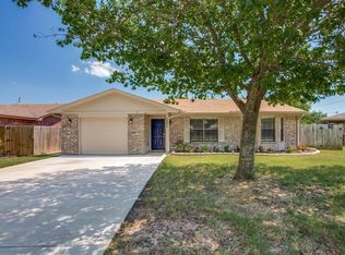 1001 Loganwood Dr, Royse City, TX 75189