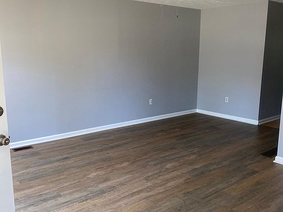 5th image of 205 Garnet Dr