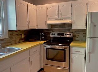 5 Mossland St #1, Somerville, MA 02143