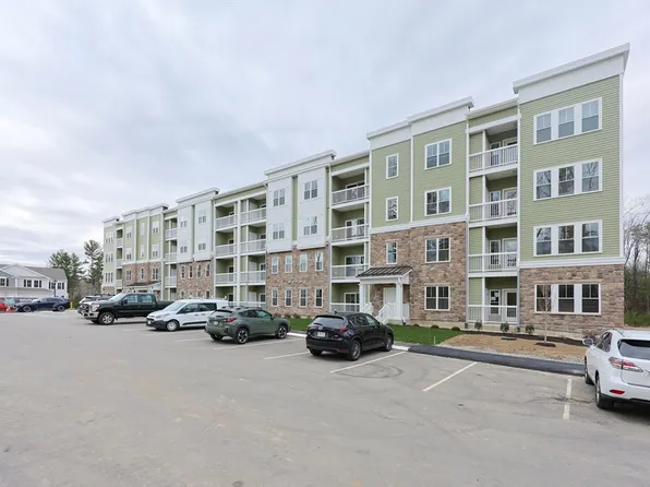 4 Winslow Ln #213, North Grafton, MA 01536
