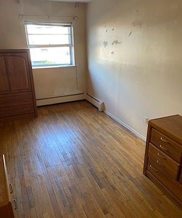 4th image of 10315 93rd St