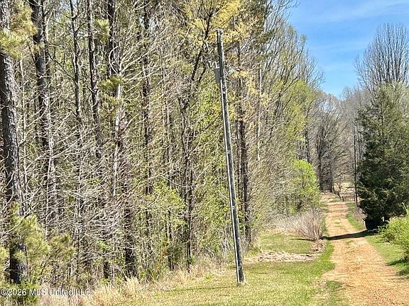 3rd image of 2250 Bend Rd