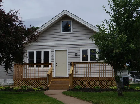 713 15th St NE, Austin, MN 55912