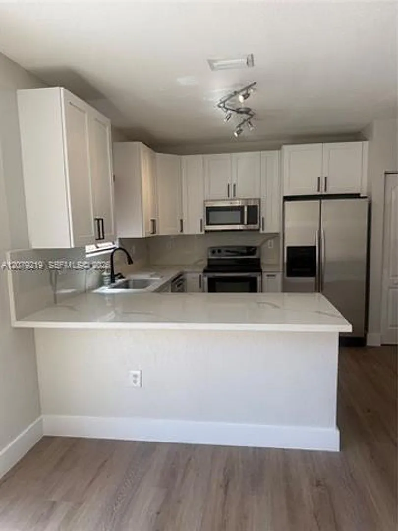 21467 SW 86th Pl th 21467, Cutler Bay, FL 33189 — Photo 4