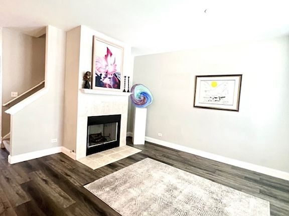 3rd image of 313 Bradbury Ln