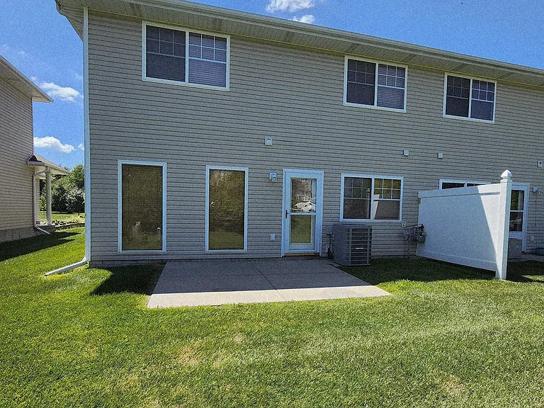 1818 Sawyer St — Photo 21