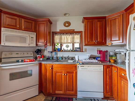 4th image of 302 Baughman Ave