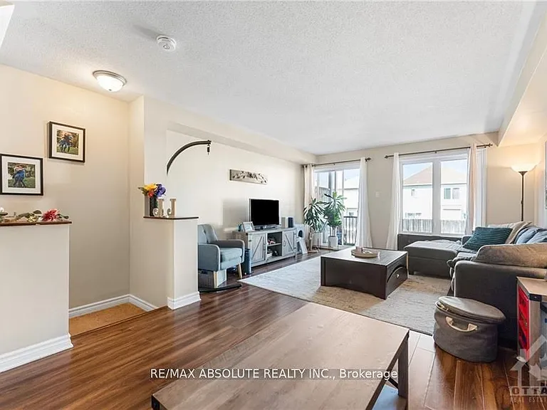 573 Chapman Mills Dr #A — Photo 11