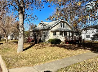 221 W Saxon St, Ivanhoe, MN 56142