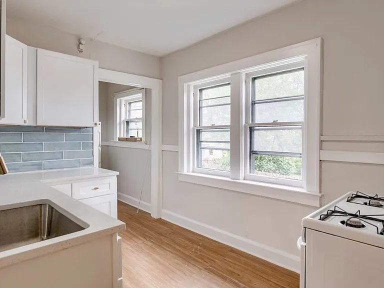 5436 Virginia Ave #2 — Photo 9