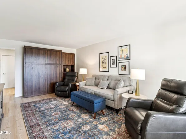 10529 W PALMERAS Drive, Sun City, AZ 85373