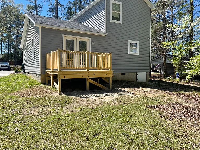 65 Lester St — Photo 4