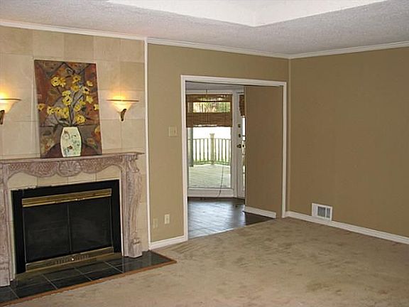 3rd image of 1613 Hiawatha Way