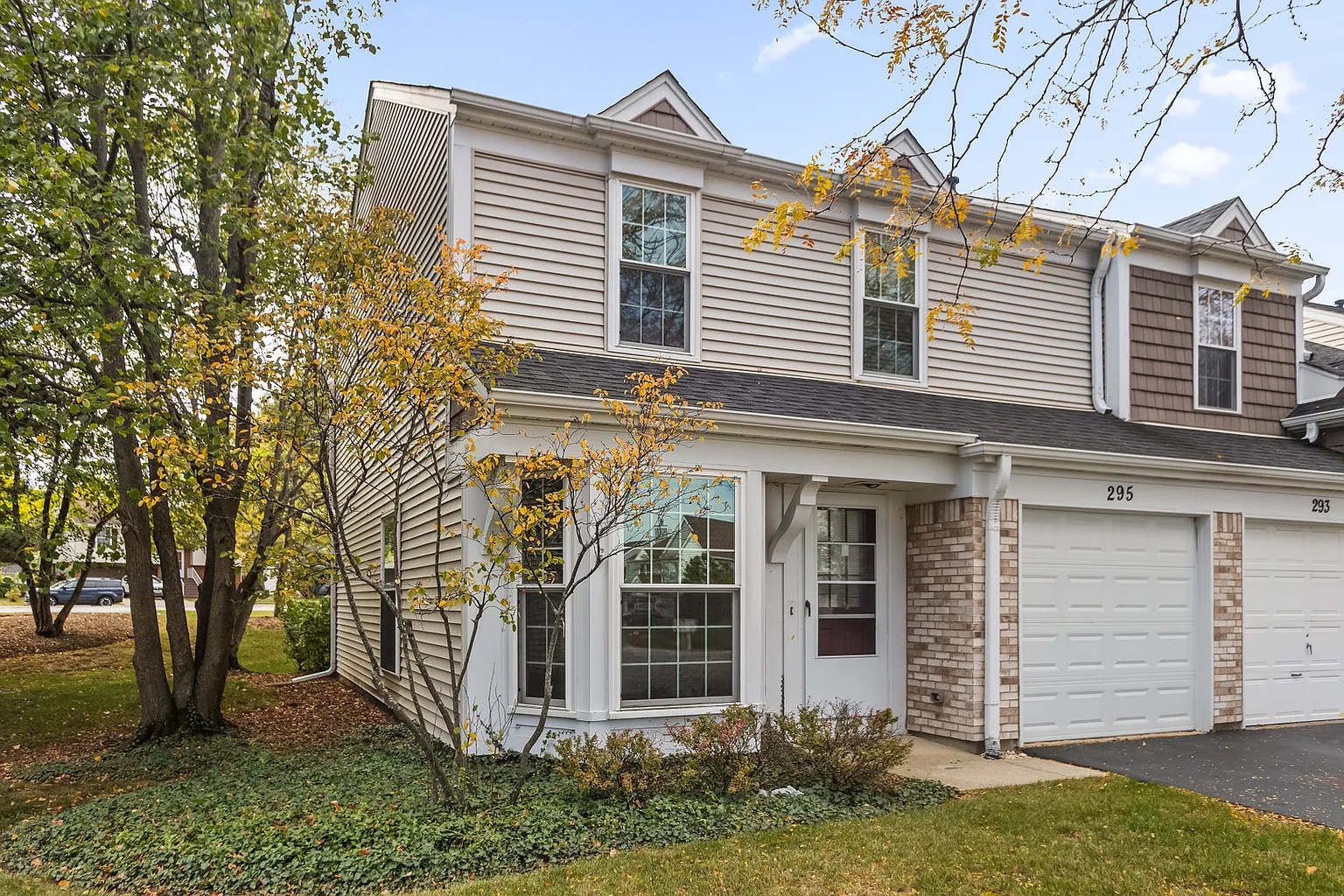 295 Chrisman Dr photo 1