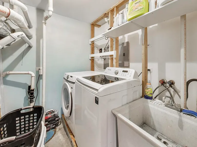 1758 W Pierce Ave — Photo 23