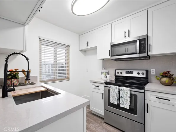 1345 Cabrillo Park Dr APT D09, Santa Ana, CA 92701