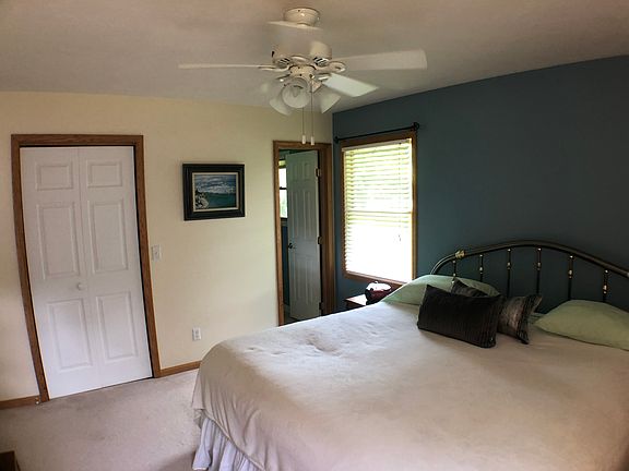 3rd image of 1075 Eaton Green Dr