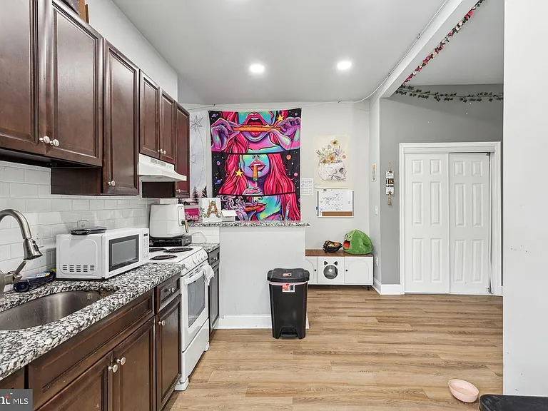 1633 W Oxford St #2R — Photo 8
