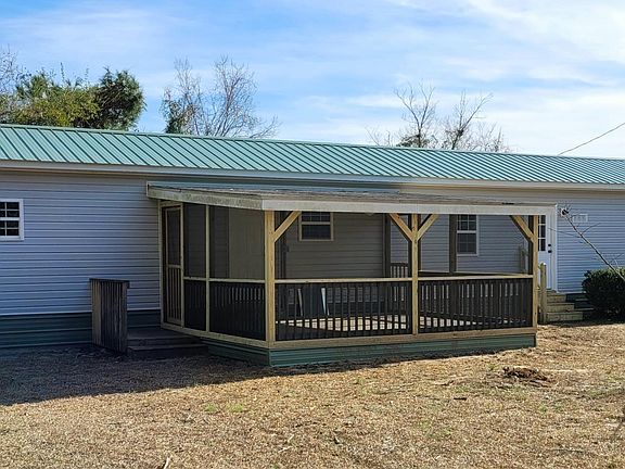 Screened porch and Grill Station