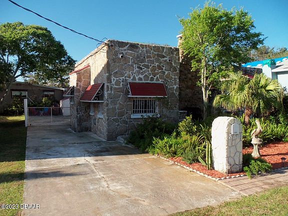 4th image of 354 Manhattan Ave