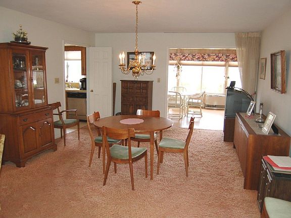 4th image of 106 Litchfield Dr