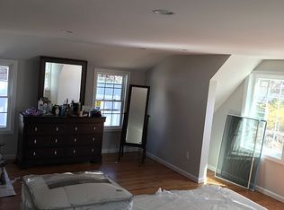 34 Scribner Ave, Norwalk, CT 06854