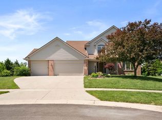 12228 Waterside Ct, Fort Wayne, IN 46814