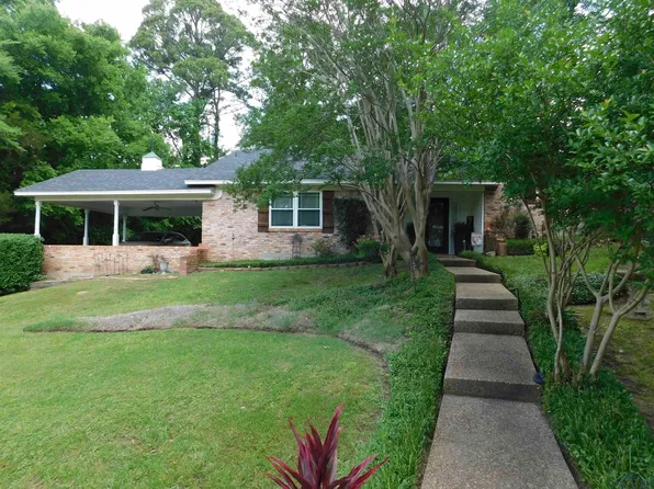 1501 Frost St, Gilmer, TX 75644