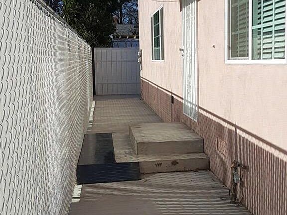 3rd image of 7445 Densmore Ave