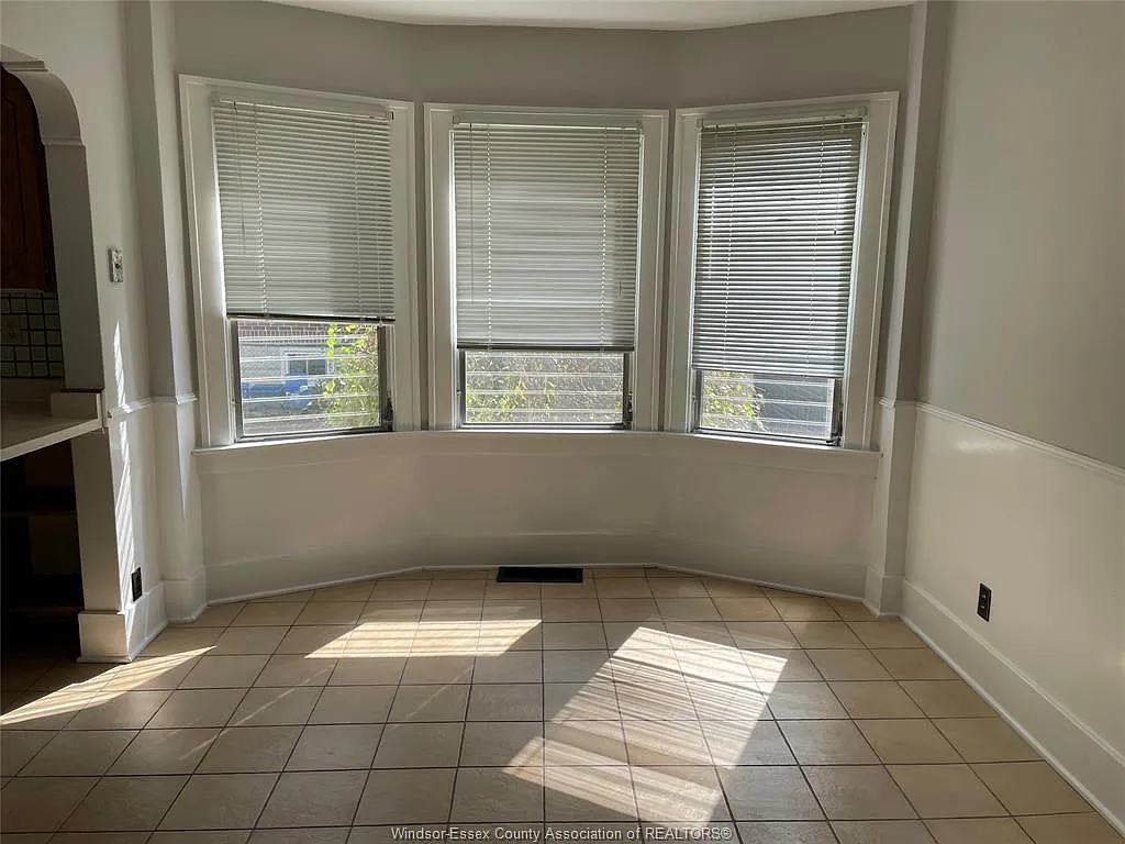 2 bed, $1,975 — Photo 4