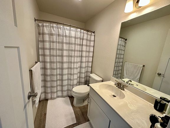 5th image of 801 Kakala St APT 1504