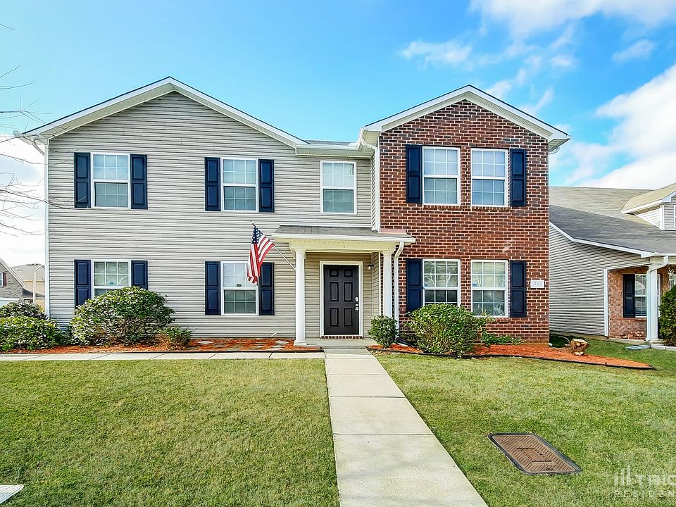 1st image of 707 Elderberry Way