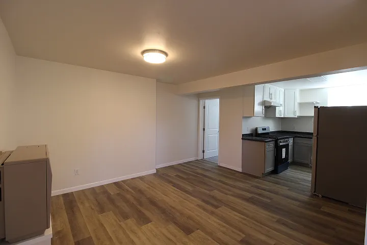 Building Photo - 757 Lincoln Ave #D