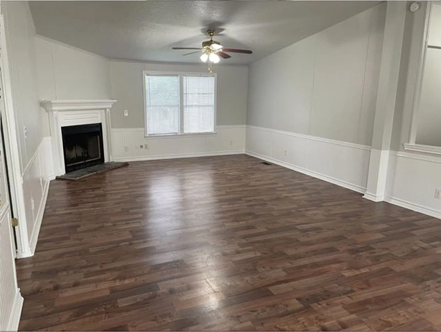 Spacious 3 Bedroom House For Lease In Brookshire — Photo 2