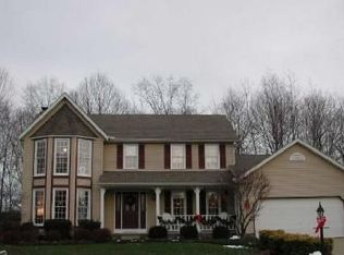 4139 Meadow Wood Ln, Uniontown, OH 44685