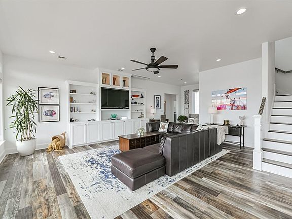 5th image of 4007 Island Ct