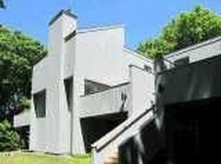 11 Sugar Maple Ln, Ridgefield, CT 06877