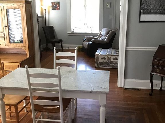 5th image of 1630 E Crittenden Ave