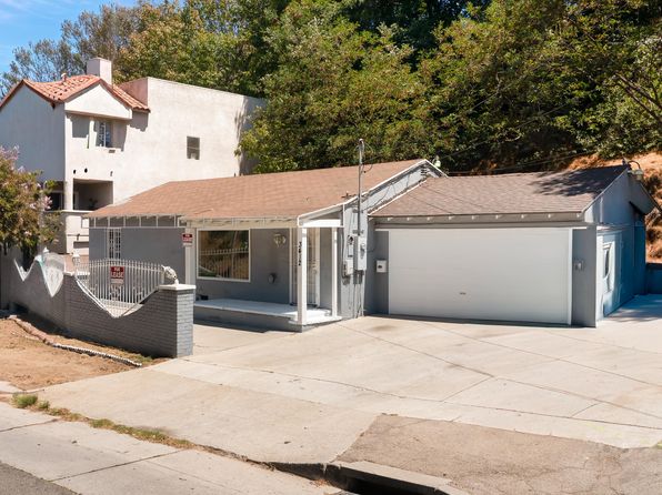 3412 Barham Blvd