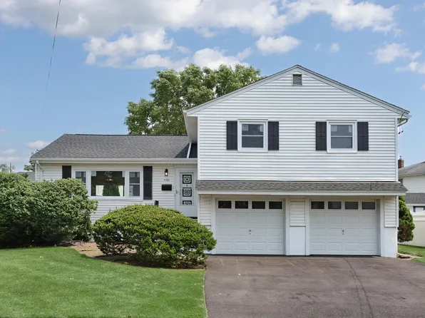 7-32 Richard St, Fair Lawn, NJ 07410