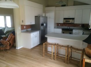 72 W Pelican Dr, Wrightsville Beach, NC 28480