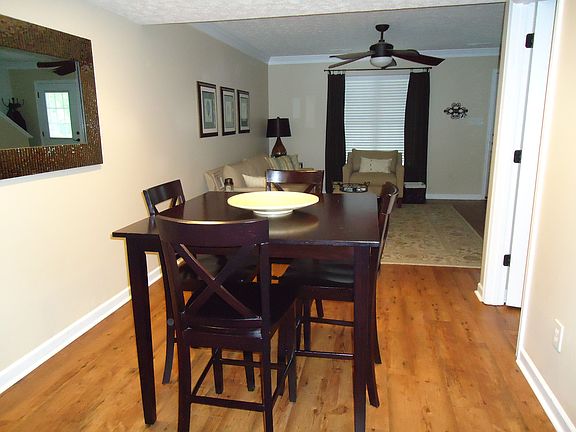 4th image of 171 Old Tavern Cir