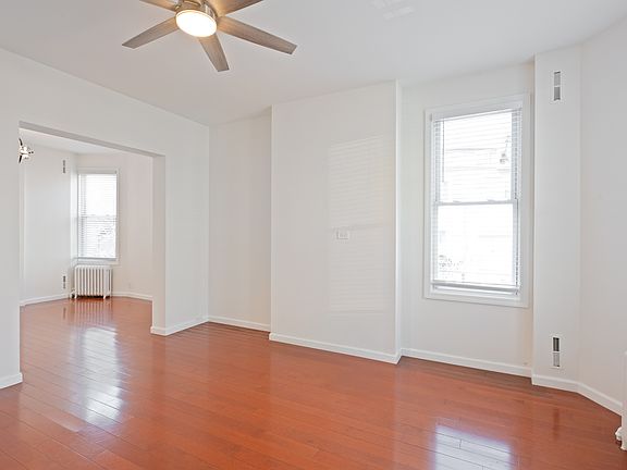 3rd image of 27 Howard Pl