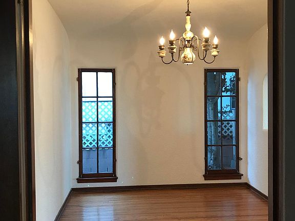 Dining room from hallway