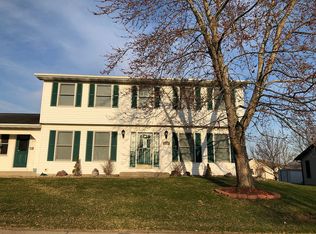 2020 Sunset Dr, Reedsburg, WI 53959